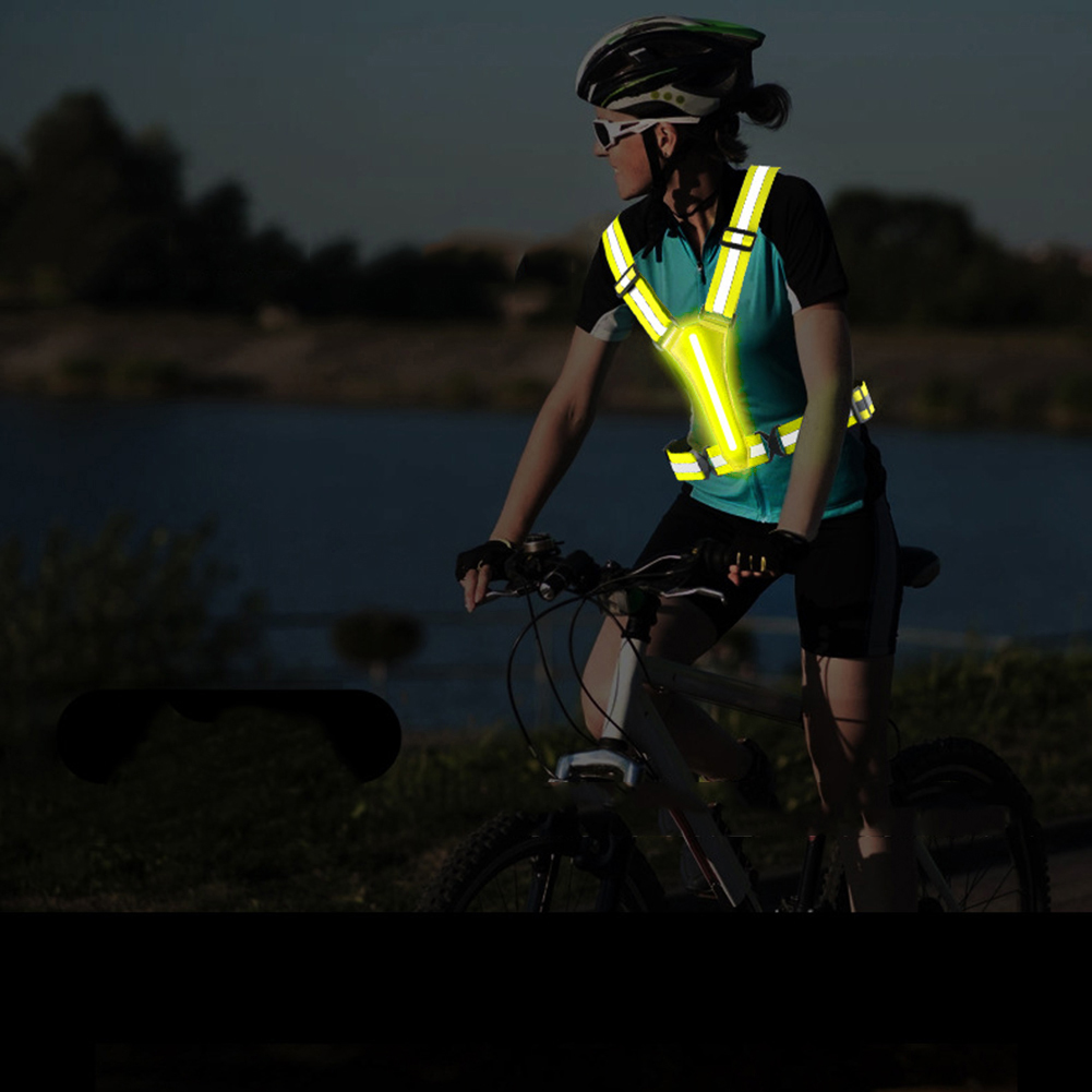 LEDランニングベスト 調節可能な反射材付きランニングサイク - Yellow Winter Clothing のレビューと価格