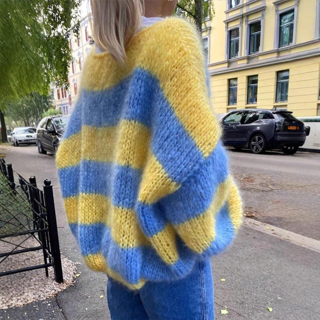 カジュアルな青と黄色のストライプニットプルオーバー、女性用ル - Yellow Winter Clothing のレビューと価格