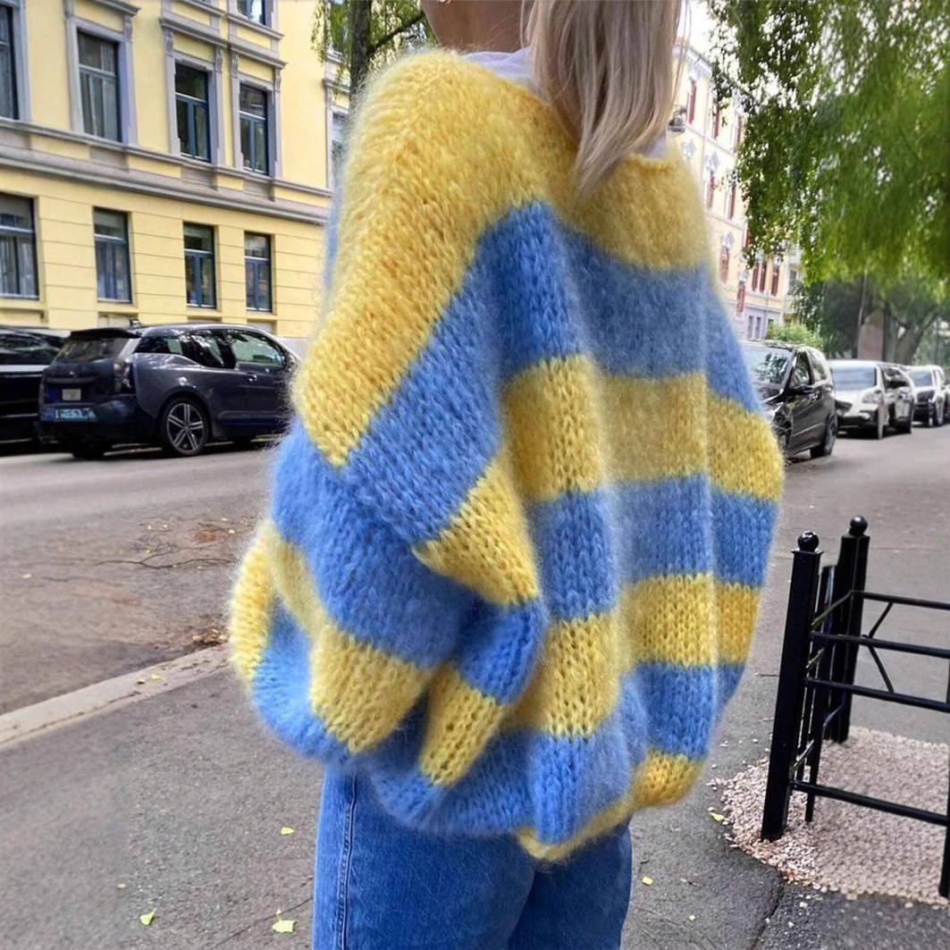 カジュアルな青と黄色のストライプニットプルオーバー、女性用ル - Yellow Winter Clothing のレビューと価格